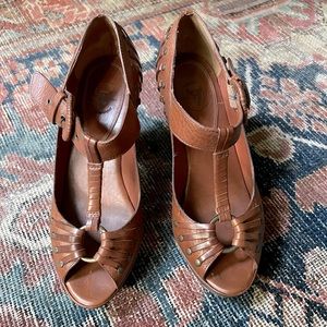 FRYE & CO Leather Sandals